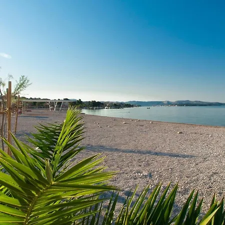 Home4u Brodarica (Sibenik-Knin)